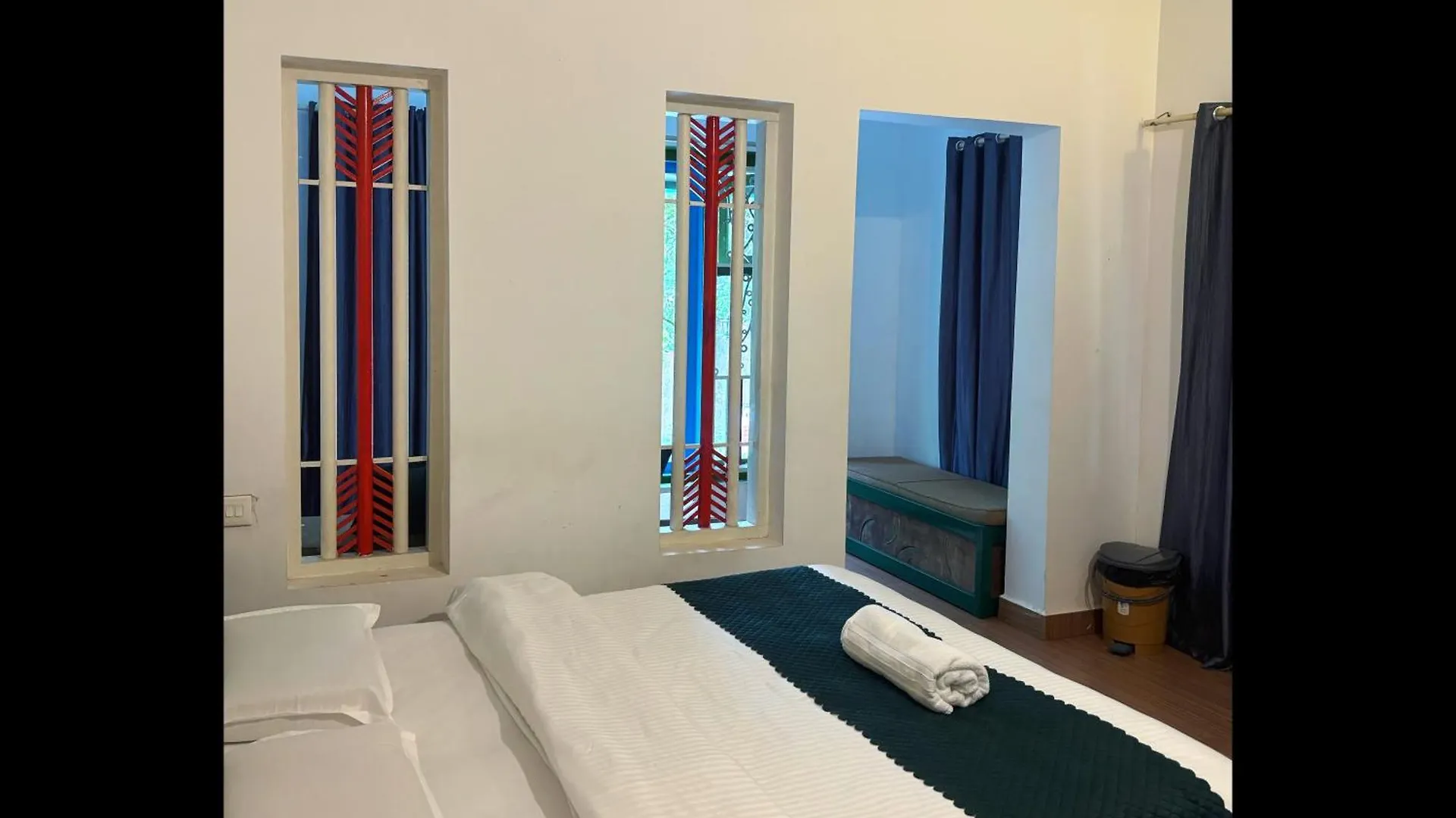 Edriz Artistic Home Meppādi