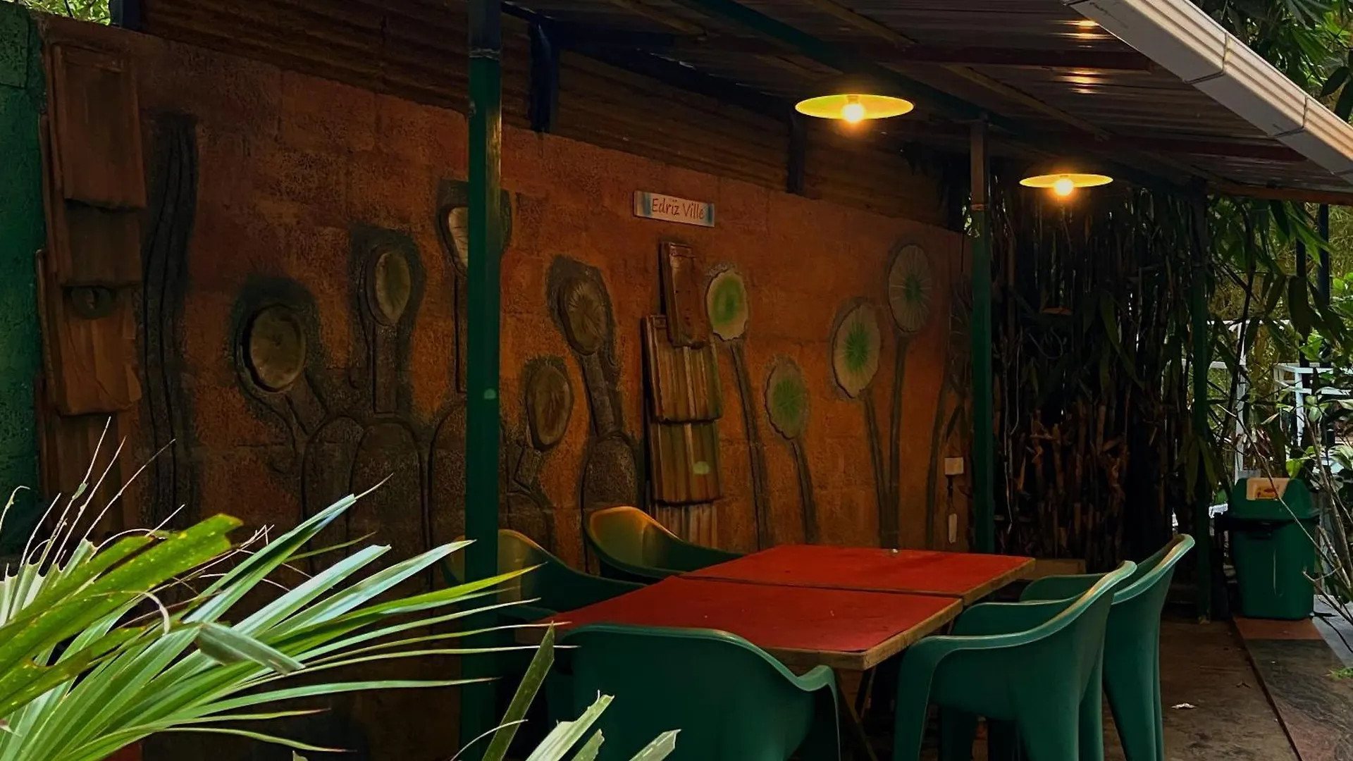 Edriz Artistic Home Meppādi Frühstückspension