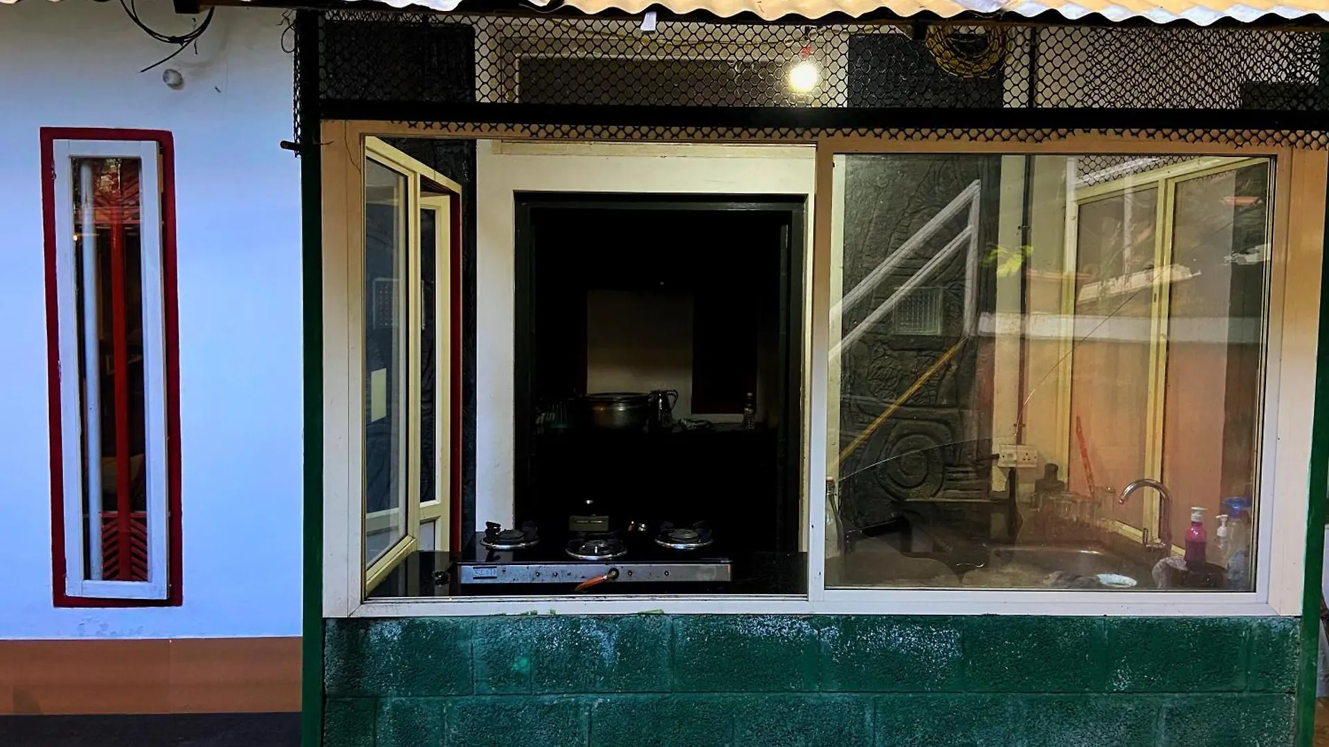 Edriz Artistic Home Meppadi Bed & Breakfast